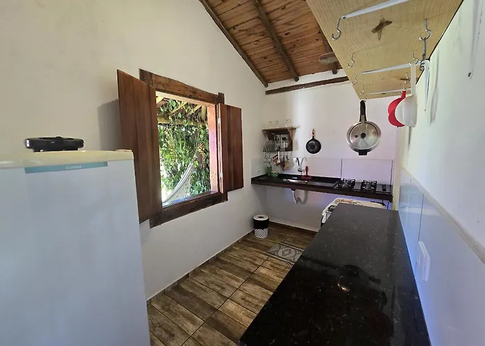 Chalés Vila Carrancas - Ao lado do centro com piscina, cozinha completa e muita tranquilidade